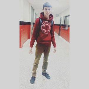 Meet your Posher, Logan